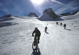 Sì, l’ho fatto davvero. Sono sceso dal Monte Bianco in bici!