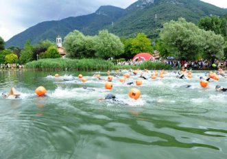 La storia della mia traversata a nuoto del Lago d’Endine