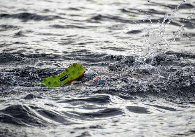 come-fatta-una-scarpa-da-swimrun-le-salming-ot-comp-mare