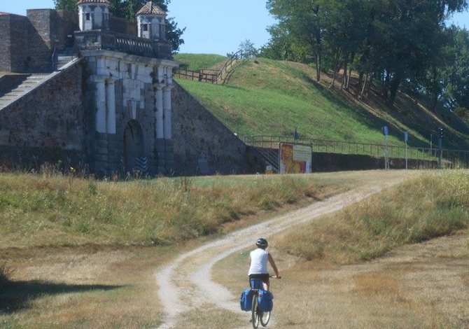 la-nuova-via-italiana-al-cammino-di-santiago-da-aquileia-a-genova-la-via-postumia-bici