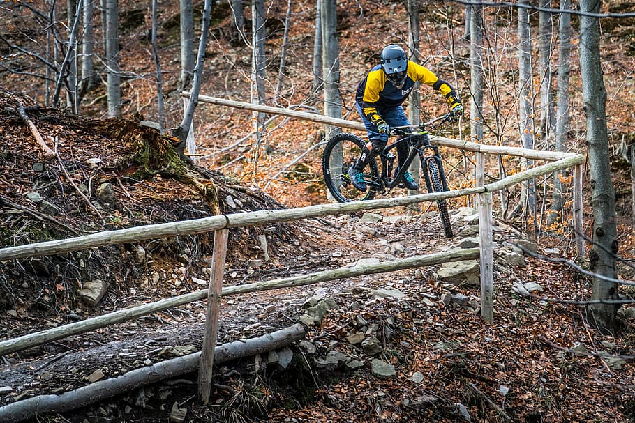 Mal di braccia in MTB | Cause e rimedi