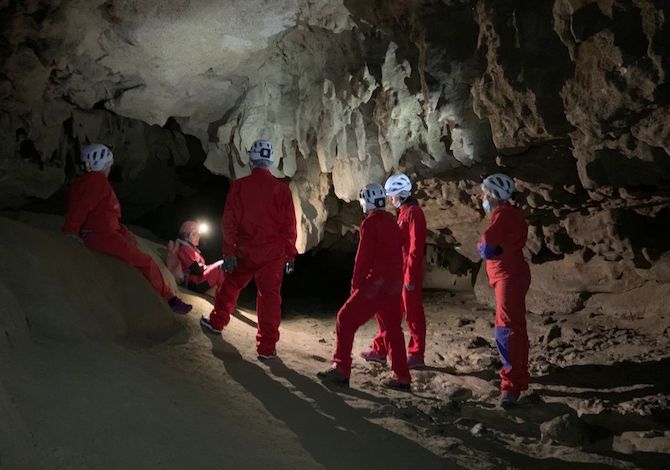 via-dei-gessi-e-dei-calanchi-grotta-tanaccia