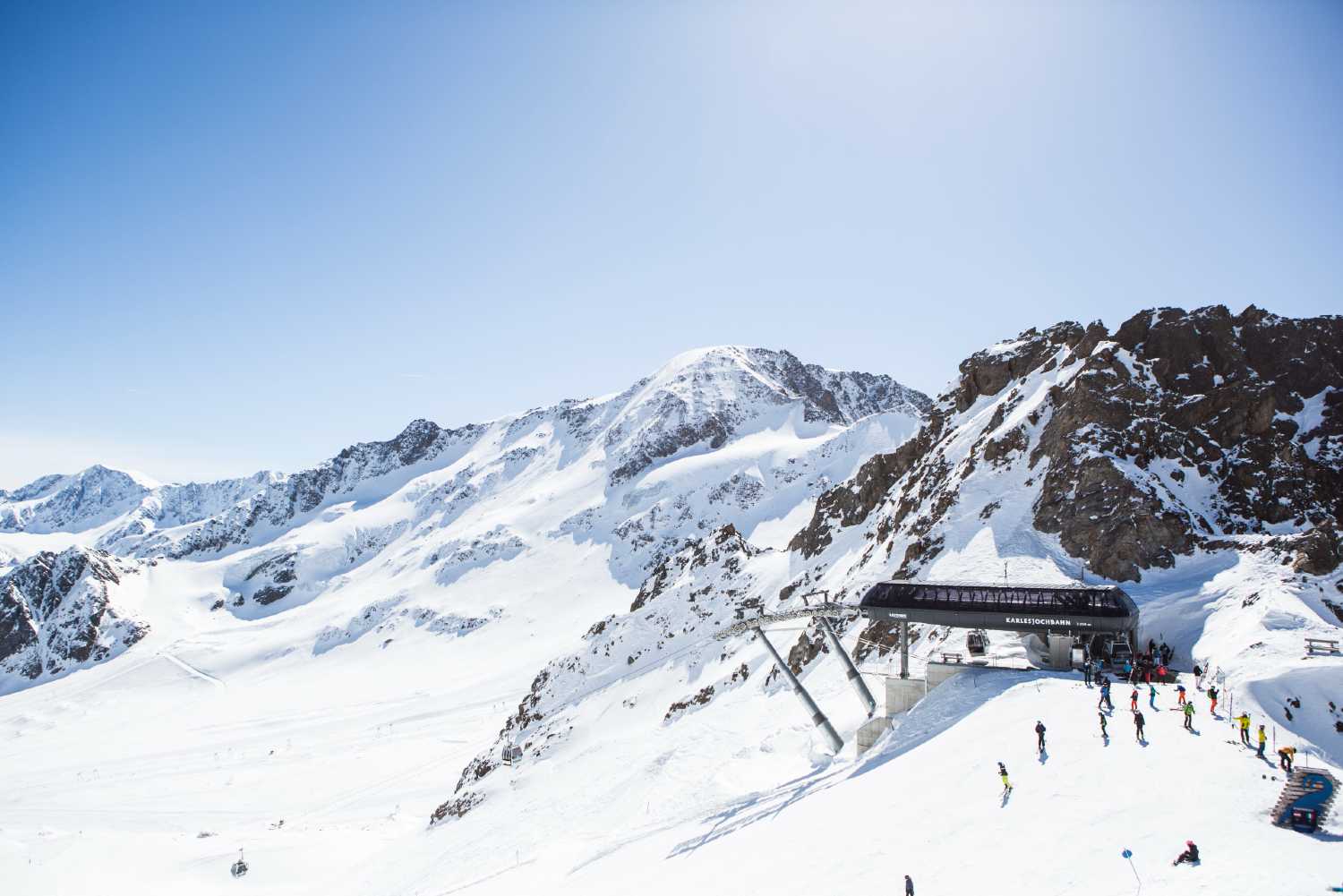 Sciare sui ghiacciai del Tirolo Kaunertaler Gletscher
