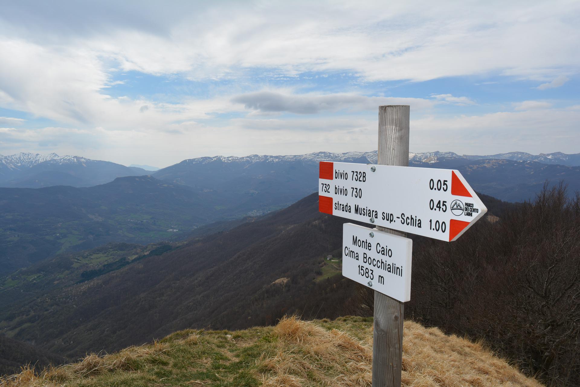 Segnali sui sentieri di montagna: come leggerli