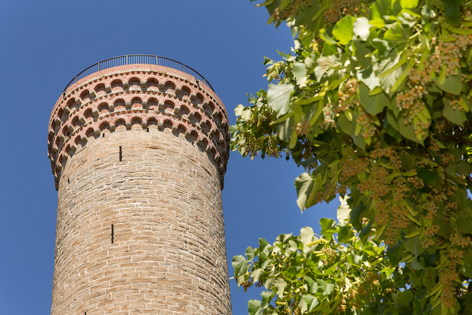 piemonte-in-bici-itinerari-langa-cebana-castello