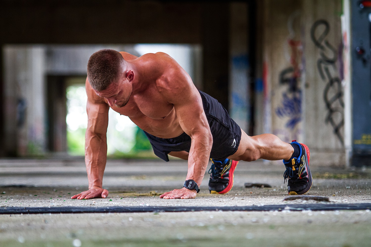 allenamento da 10 minuti da fare al mattino per tenersi in forma