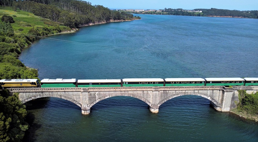 spagna-in-treno-costa-verde-express