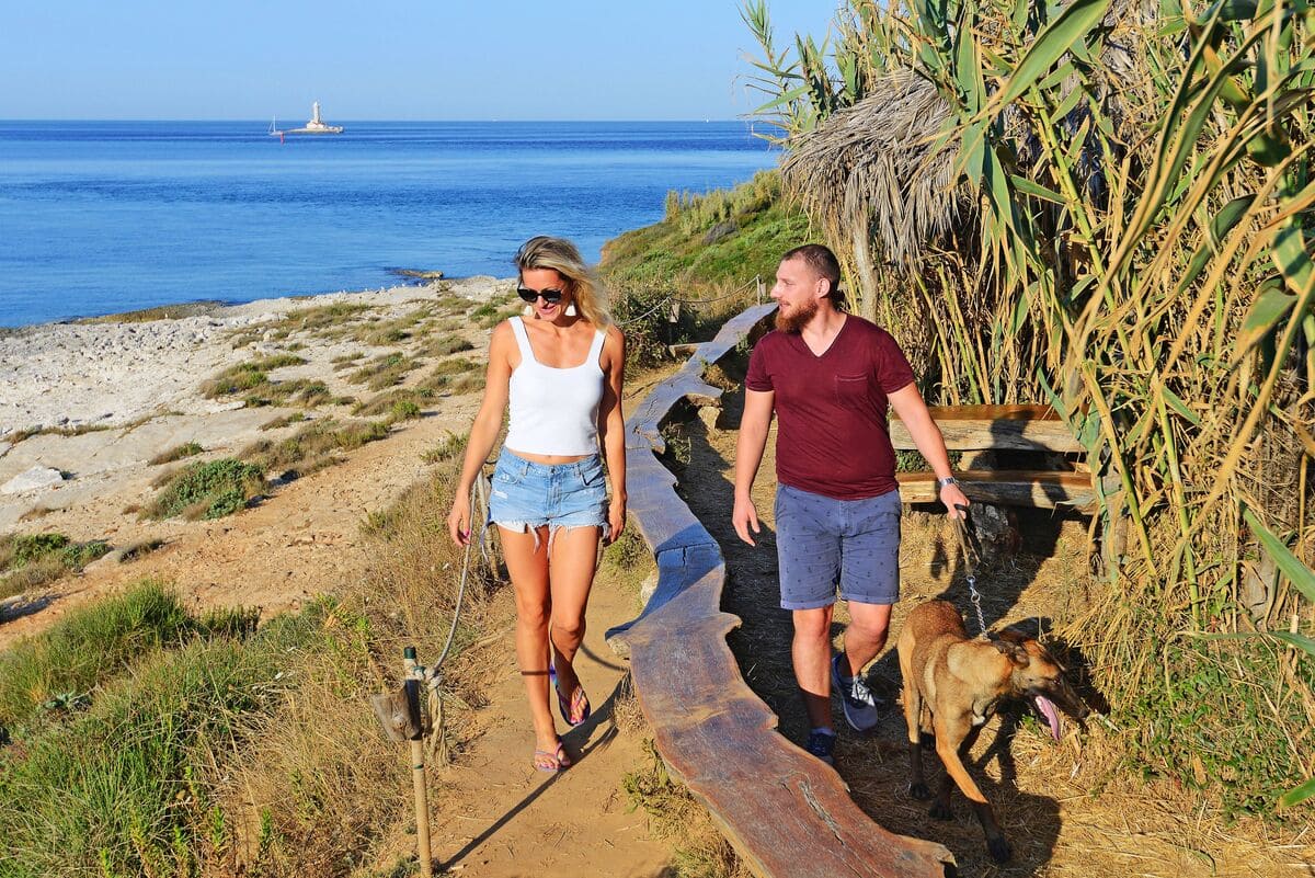 Istria pet friendly: spiagge, ristoranti, sentieri, campeggi e parchi naturali a misura di Fido