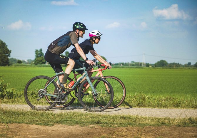 Perché dovresti provare la collezione gravel di Maap con Polartec