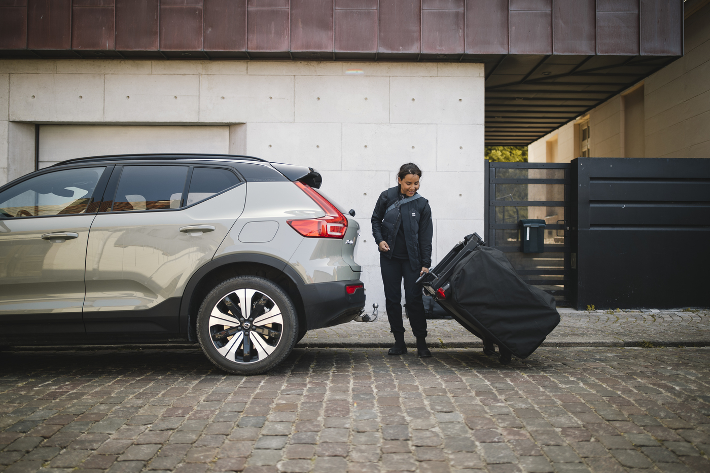Thule Outset, la prima tenda da gancio traino