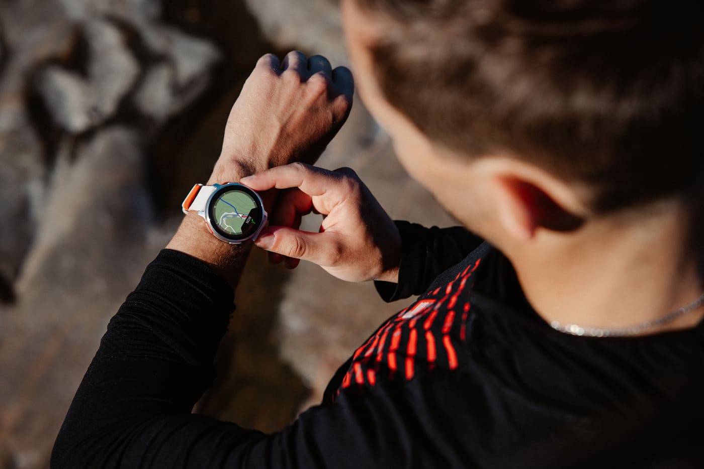 Polar Vantage V3 con tecnologia biosensing: lo sportwatch più avanzato di sempre