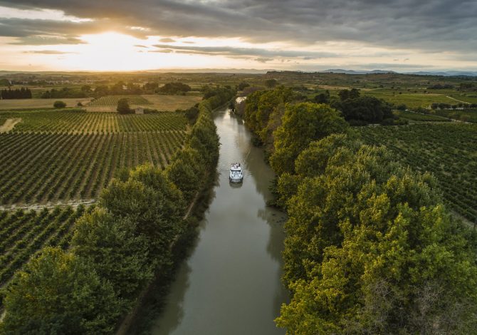 Pasqua e ponti di Primavera in houseboat lungo fiumi e canali di Francia e Italia