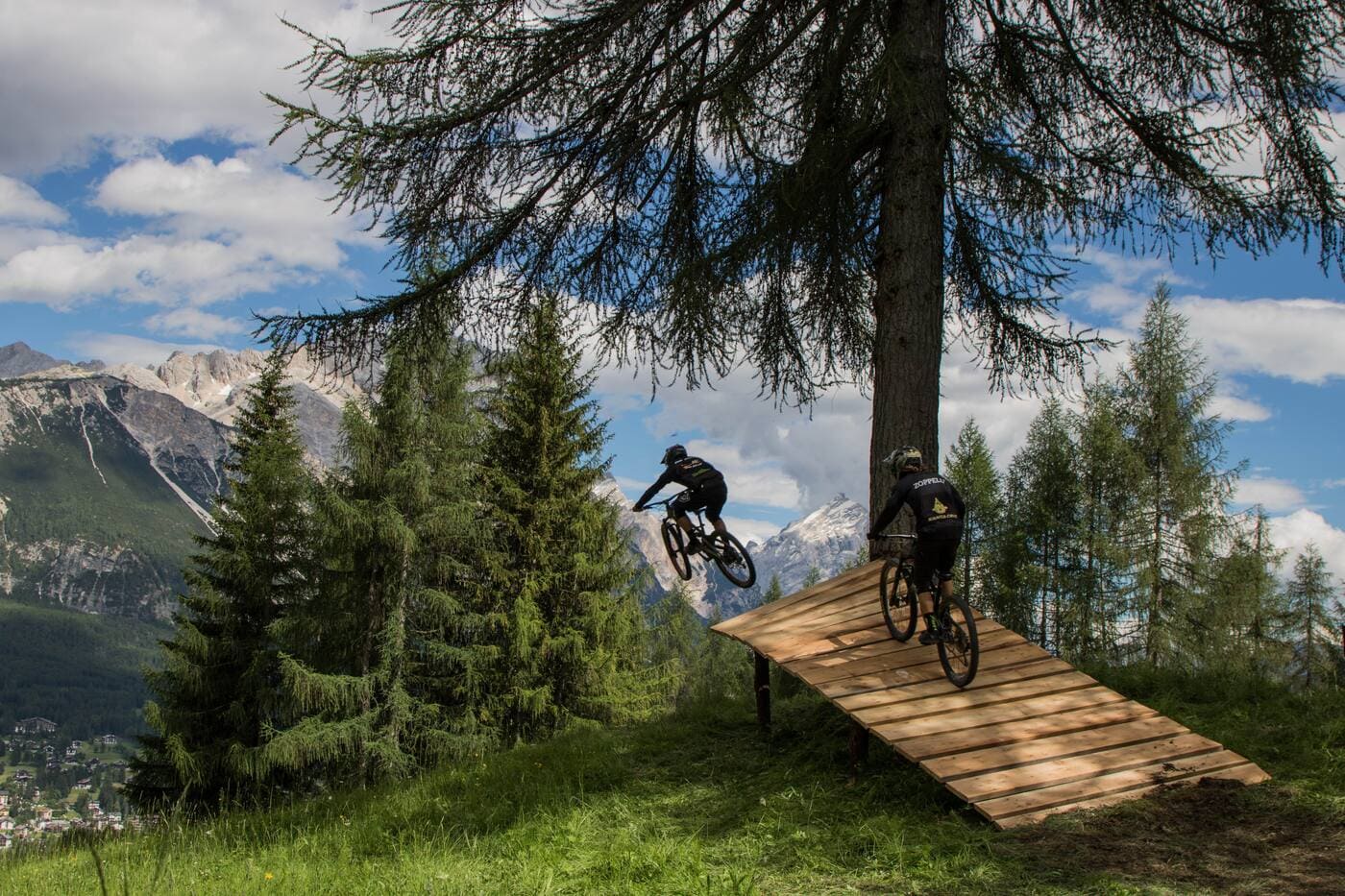 Avventure in mountain bike a Cortina