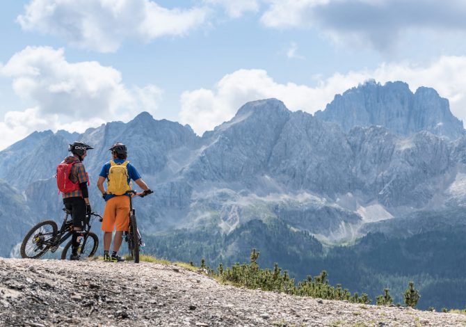 Avventure in mountain bike a Cortina