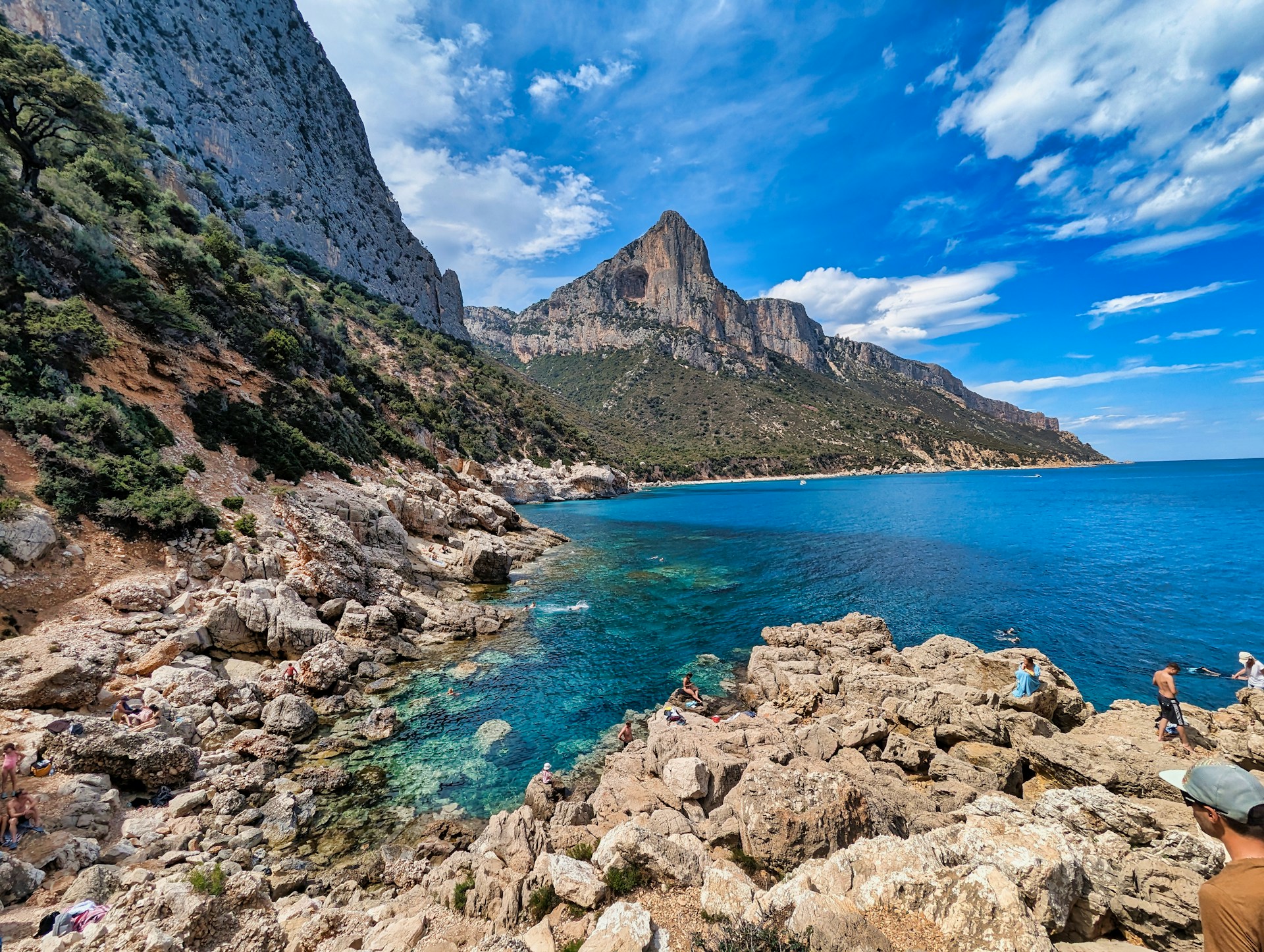 Queste gite in bici in Sardegna sono così belle che non le devi perdere