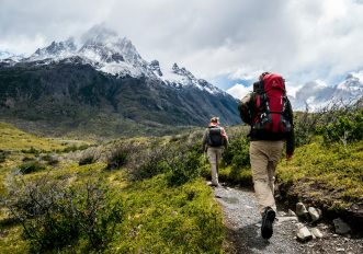 Le domande che devi fare a chi ti sta vendendo il tuo nuovo orologio per escursioni e trekking