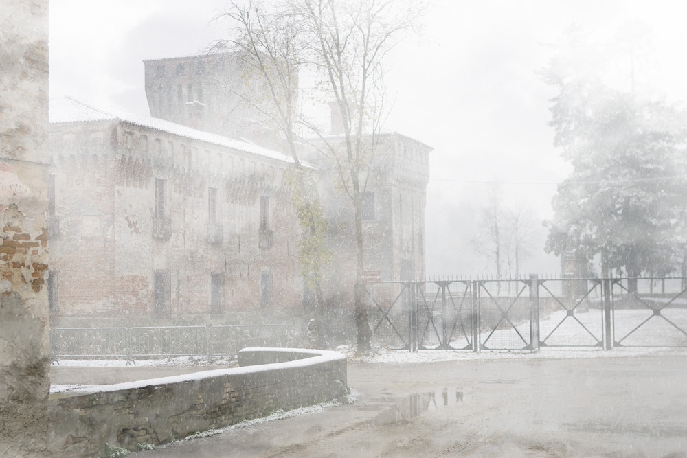 Castello di Padernello nebbia