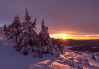 Ciaspole in Veneto: i 15 percorsi più belli tra le Dolomiti e le Alpi