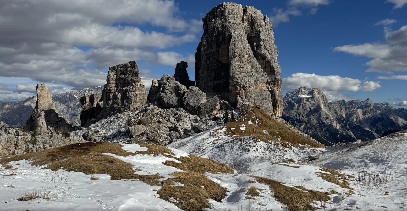 Ciaspolate indimenticabili: gli itinerari più belli sulla neve in Italia