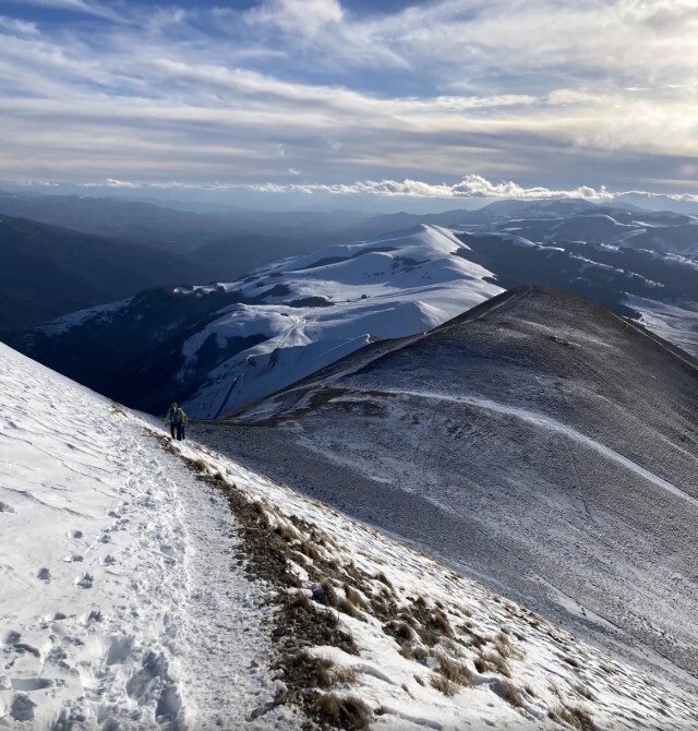 Ciaspolate indimenticabili: gli itinerari più belli sulla neve in Italia