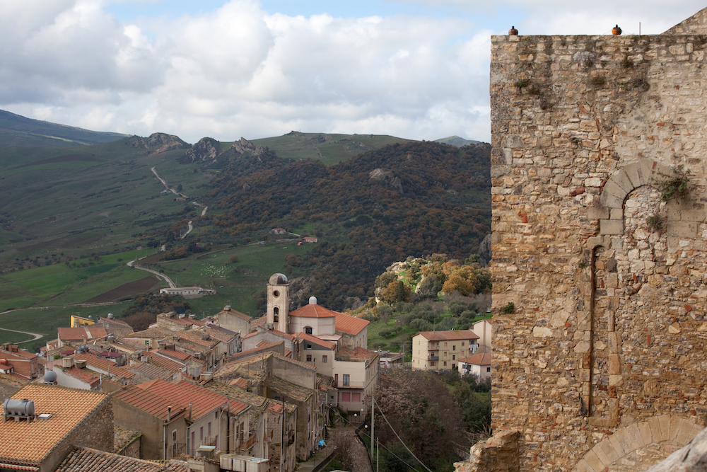 Borgo di Sperlinga