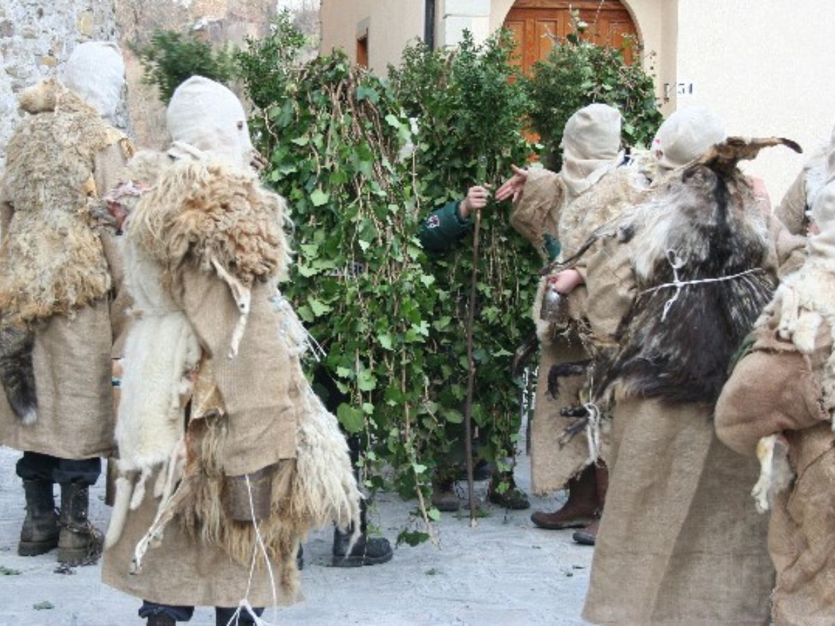 Maschere del Carnevale di Satriano