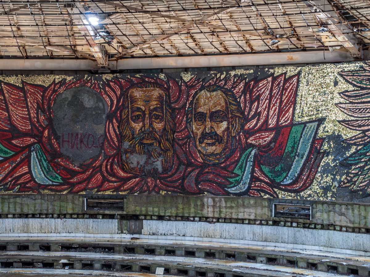 Mosaici di Buzludzha, Bulgaria