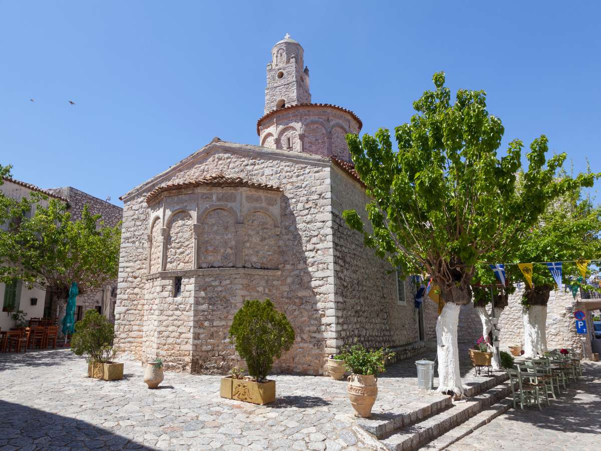 Chiesa di Taxiarches, Areopoli