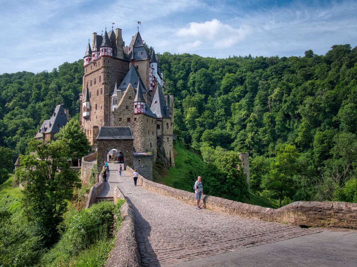 Burg Eltz, Germania