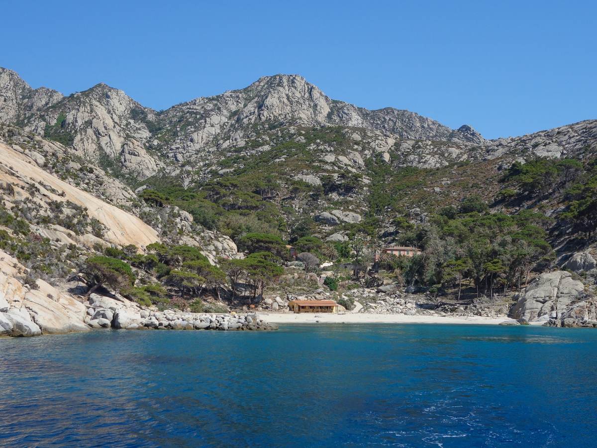 Cala Maestra, Isola di Montecristo