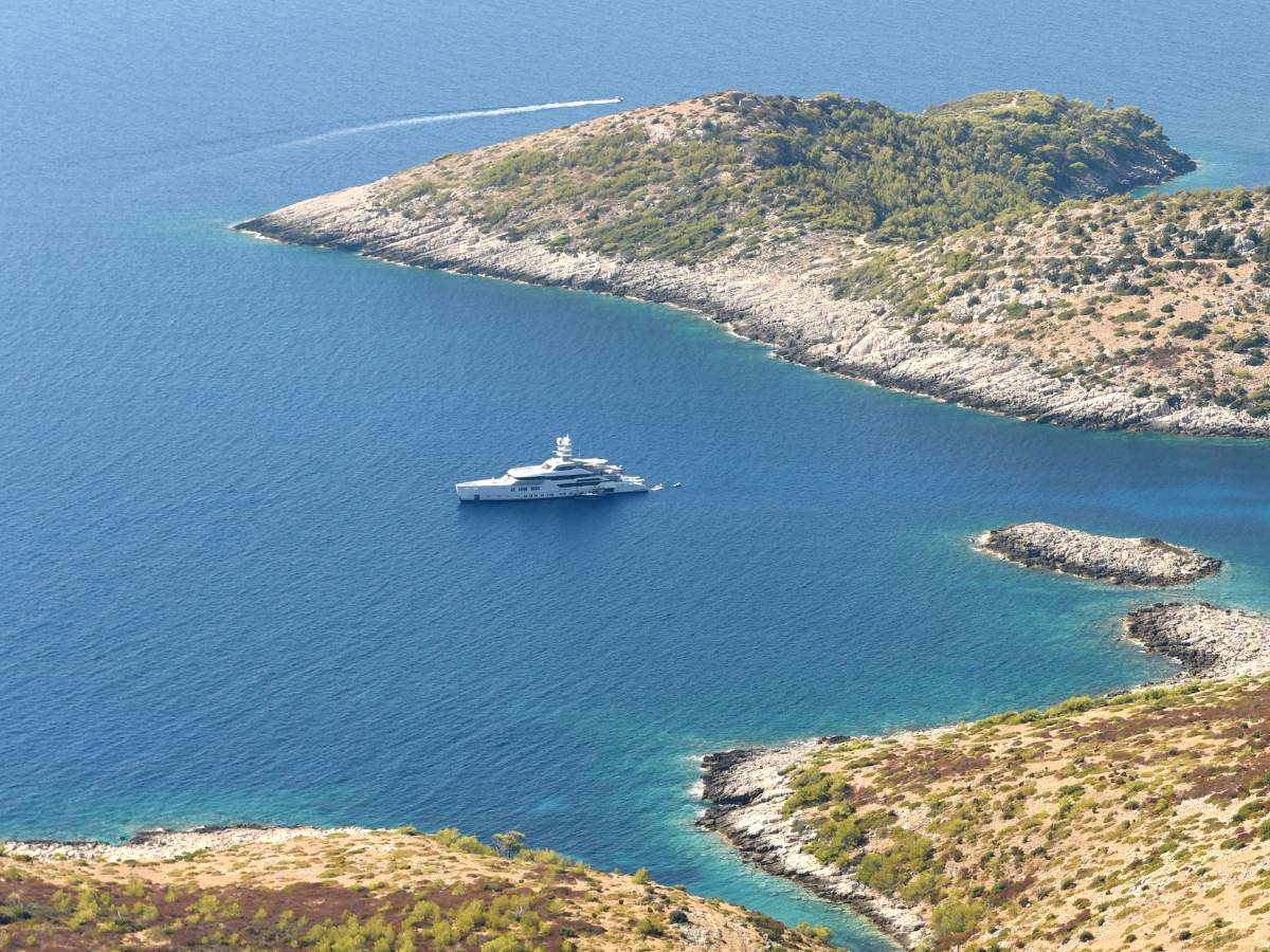 La costa frastagliata di Lastovo