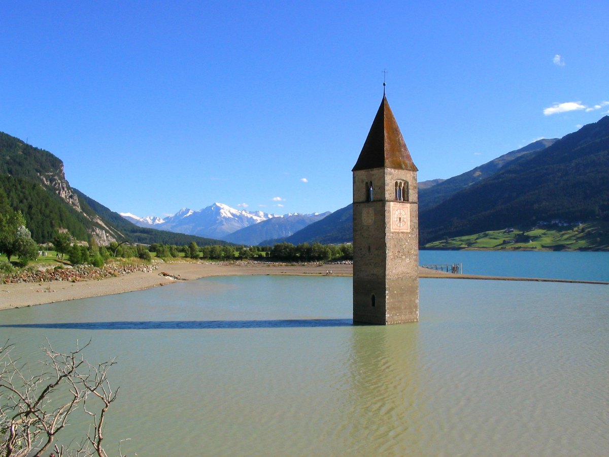 Il famoso campanile di Curon