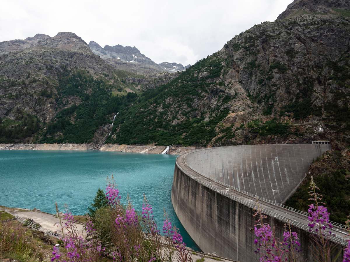 Diga di Place-Moulin, Valle d'Aosta
