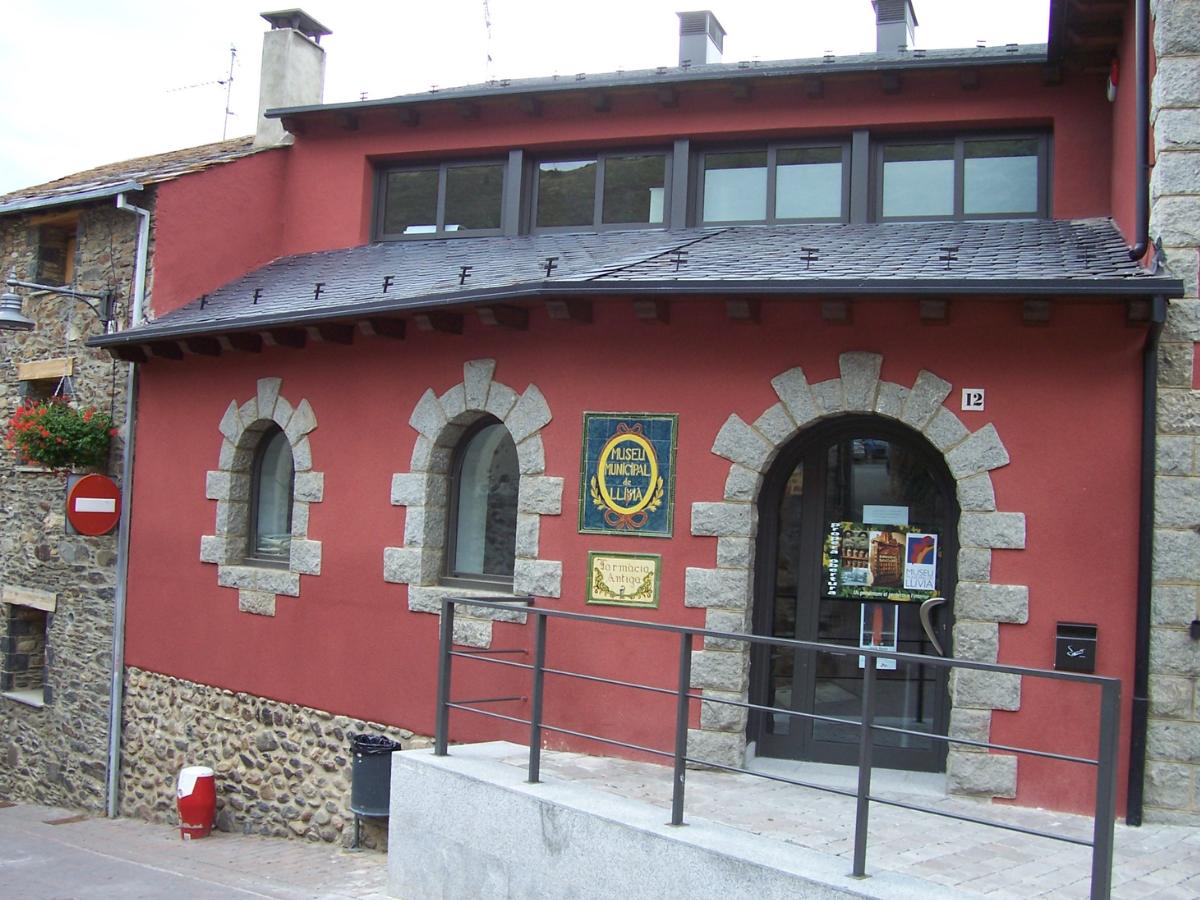 Farmacia Esteve, Llivia