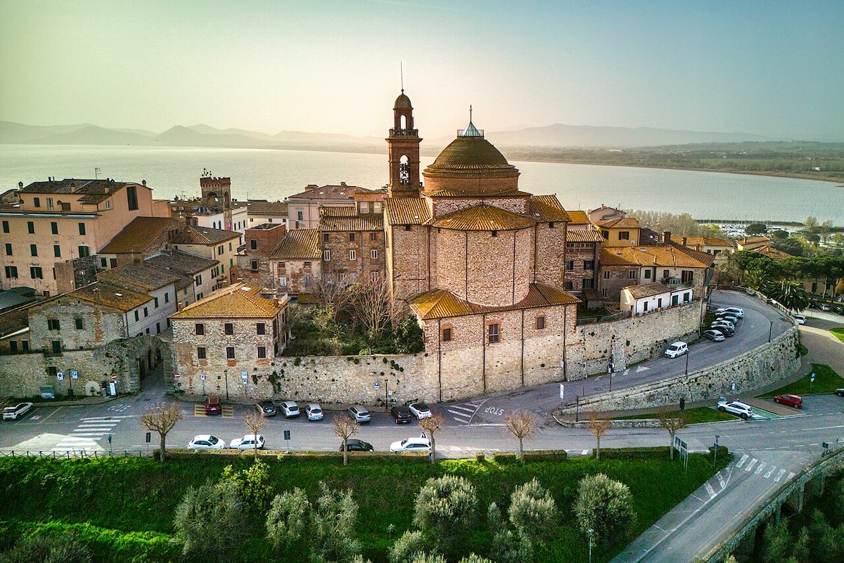 castiglione-lago-centro
