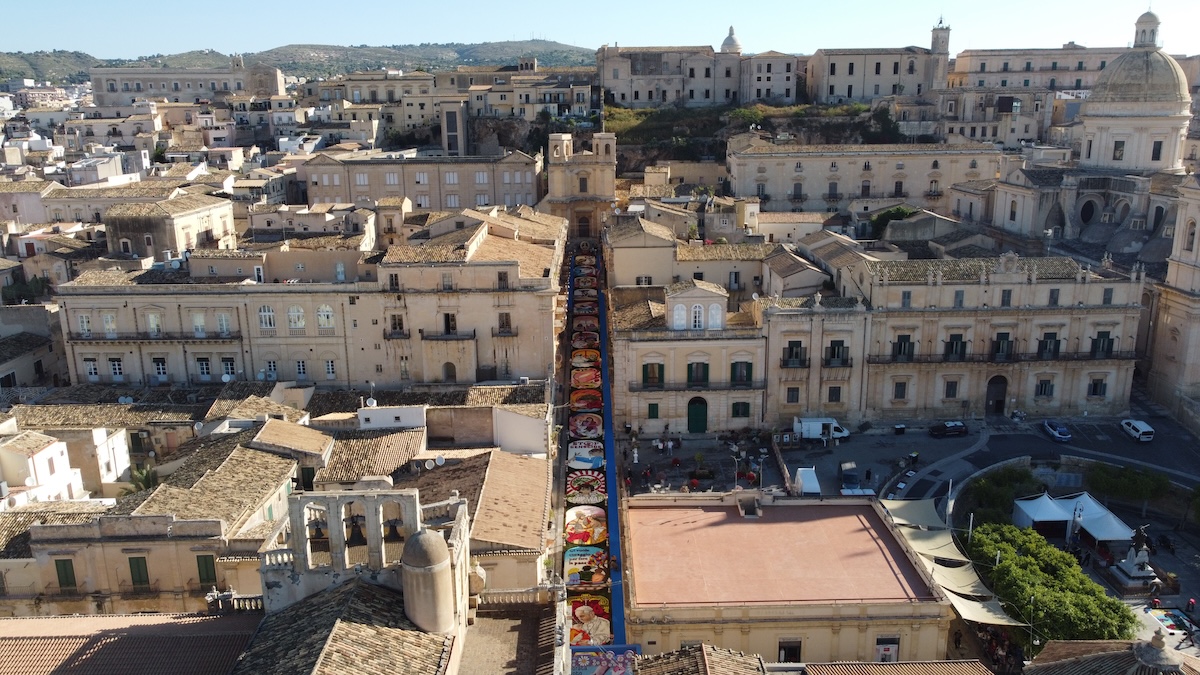 infiorata-noto-sicilia-barocco