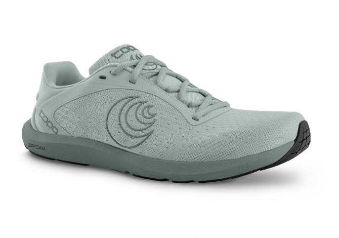 Topo Athletic ST-6
