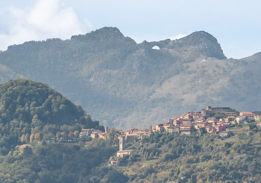 Barga-toscana-via-matilde
