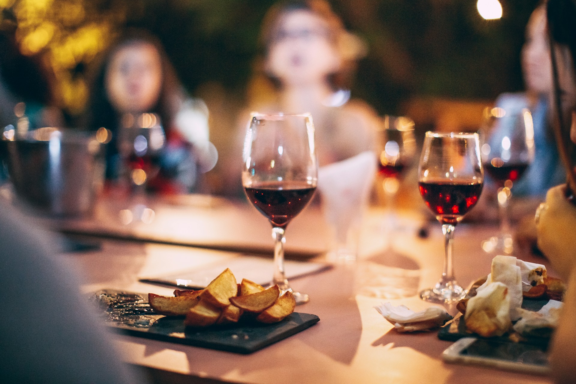Il vino rosso abbassa il colesterolo