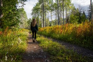 Camminare fa bene all'umore