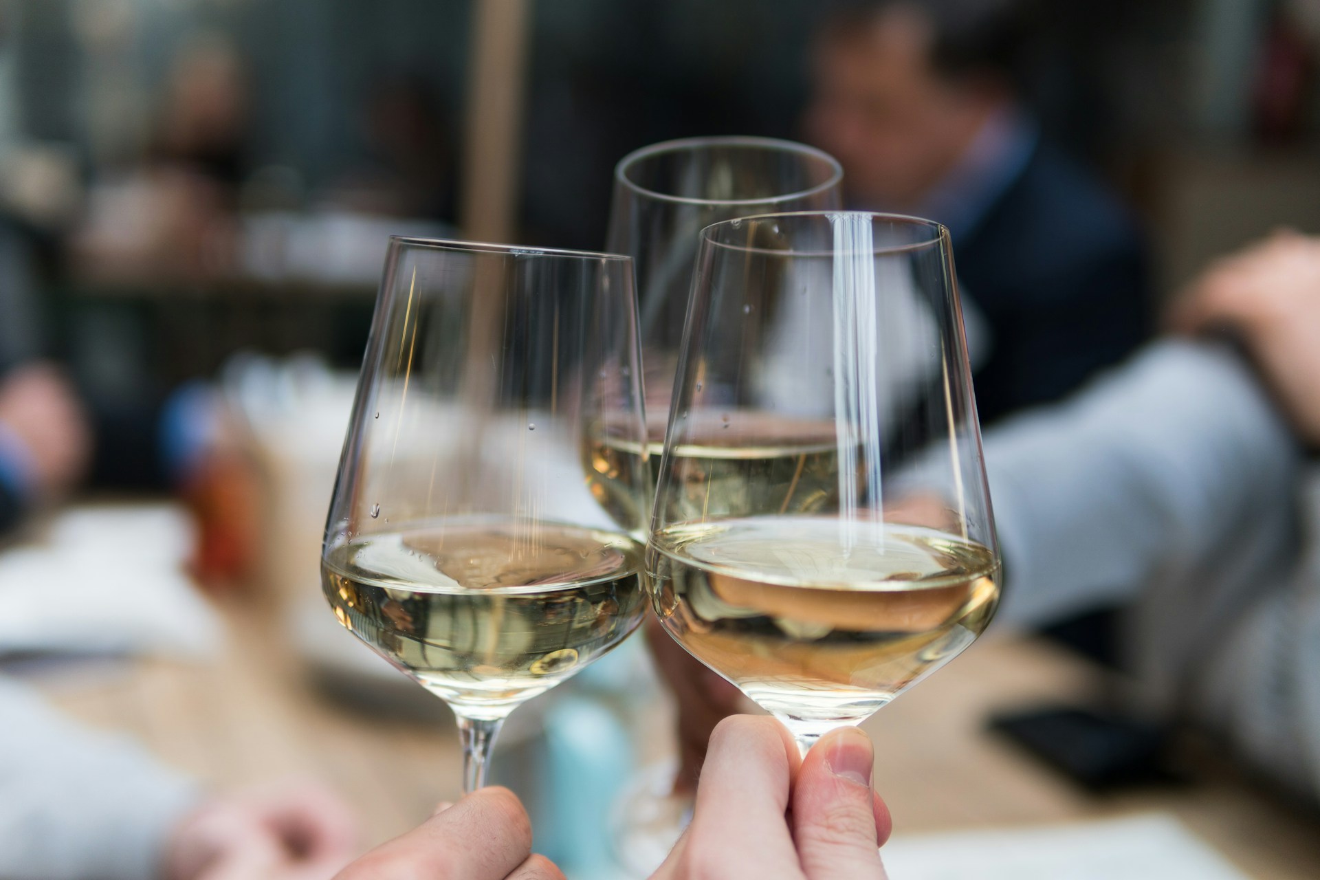 Il vino rosso abbassa il colesterolo