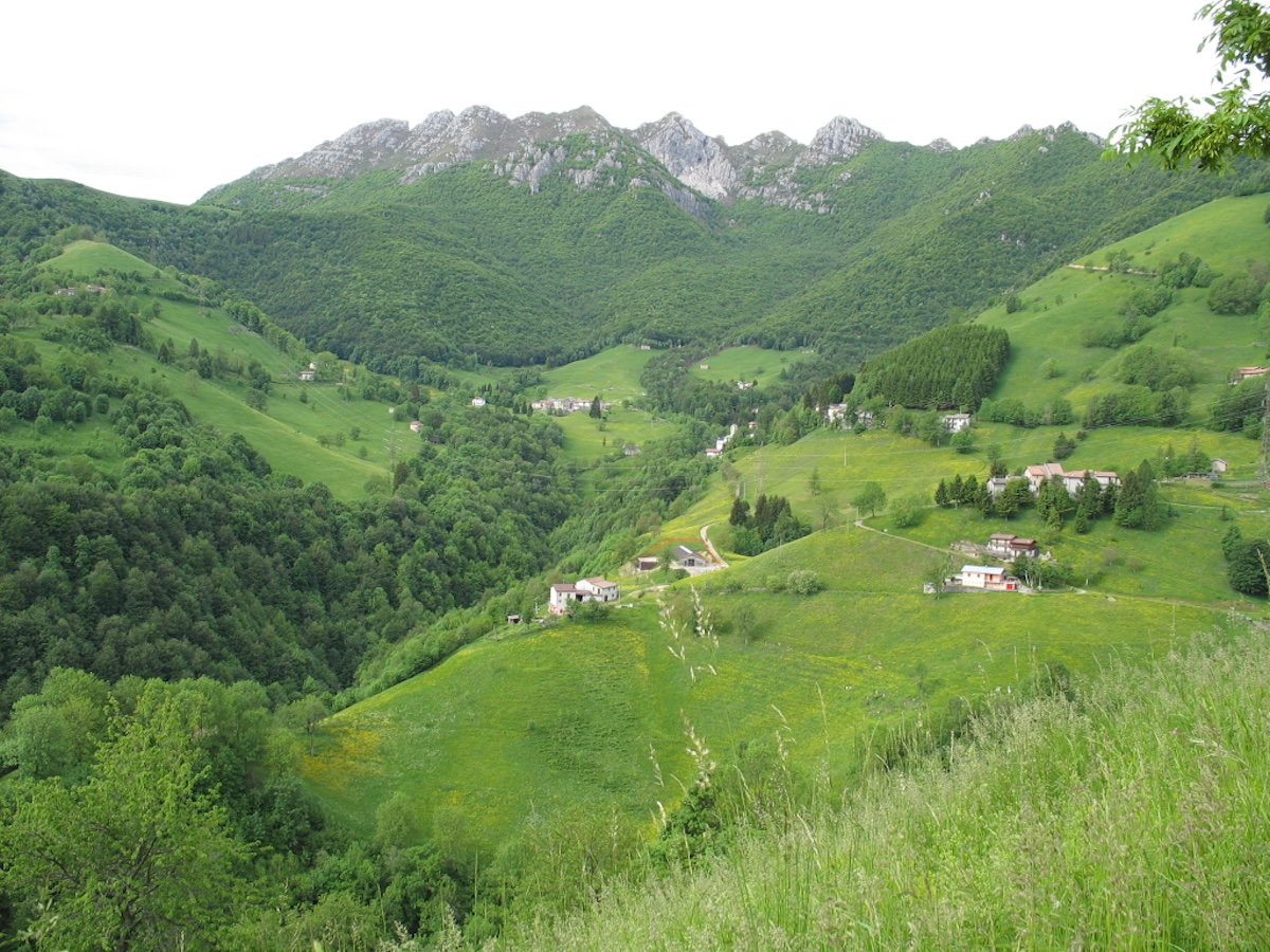 Comune-di-Morterone_panorama-5