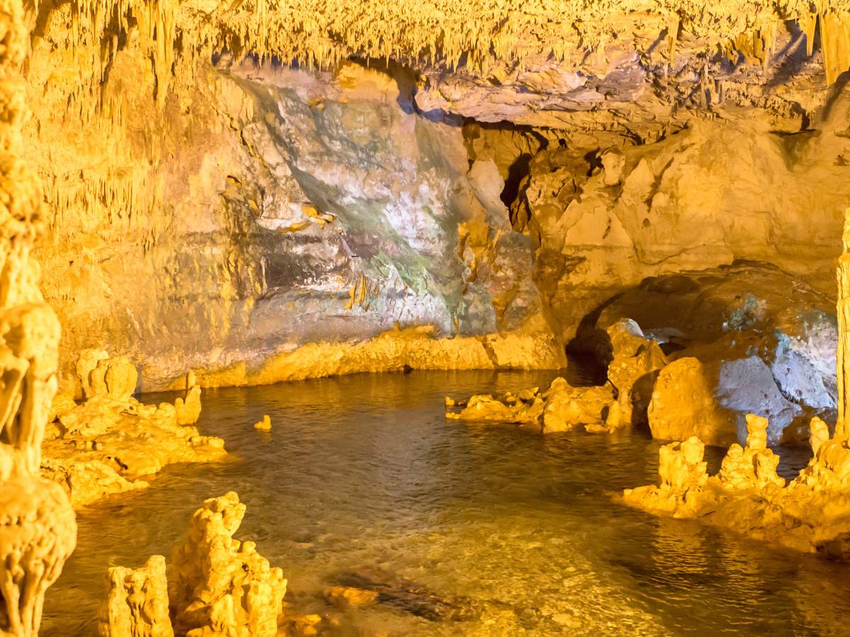 Dentro la Grotta di Nettuno in Sardegna