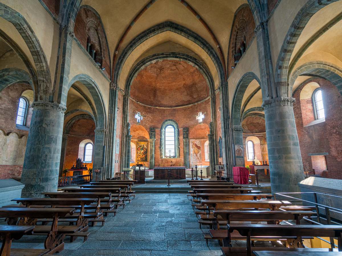 Interni della Sacra di San Michele