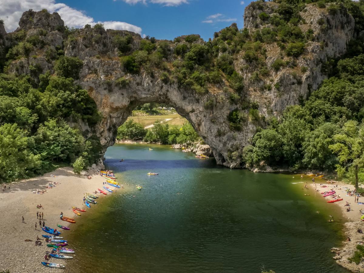 Spiagge di Pont d'Arc in Francia