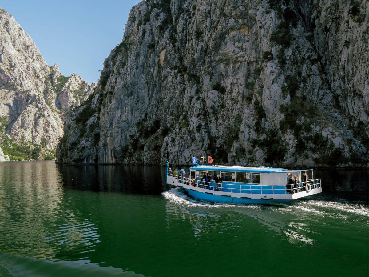 Lago Koman, Albania