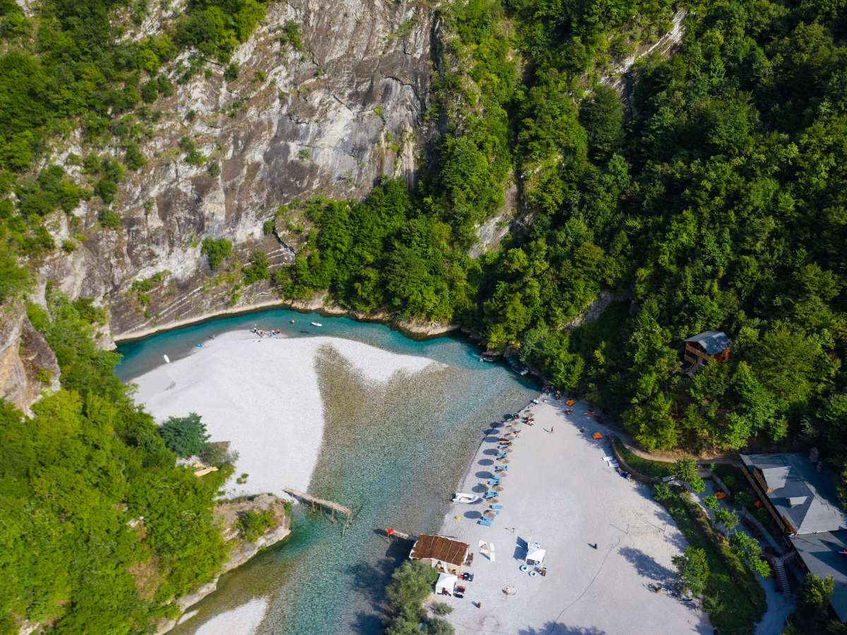 Shala, la Thailandia d'Albania