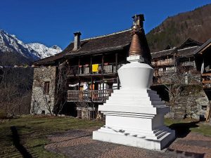 bordo-monastero-buddista-piemonte