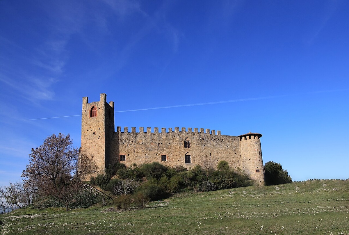 Carpaneto_Piacentino_-_Castello_di_Magnano