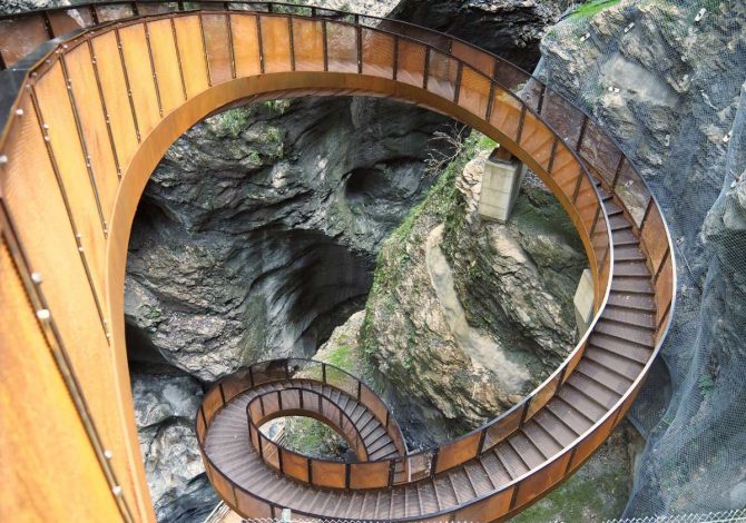 Scala a chiocciola del Liechtensteinklamm